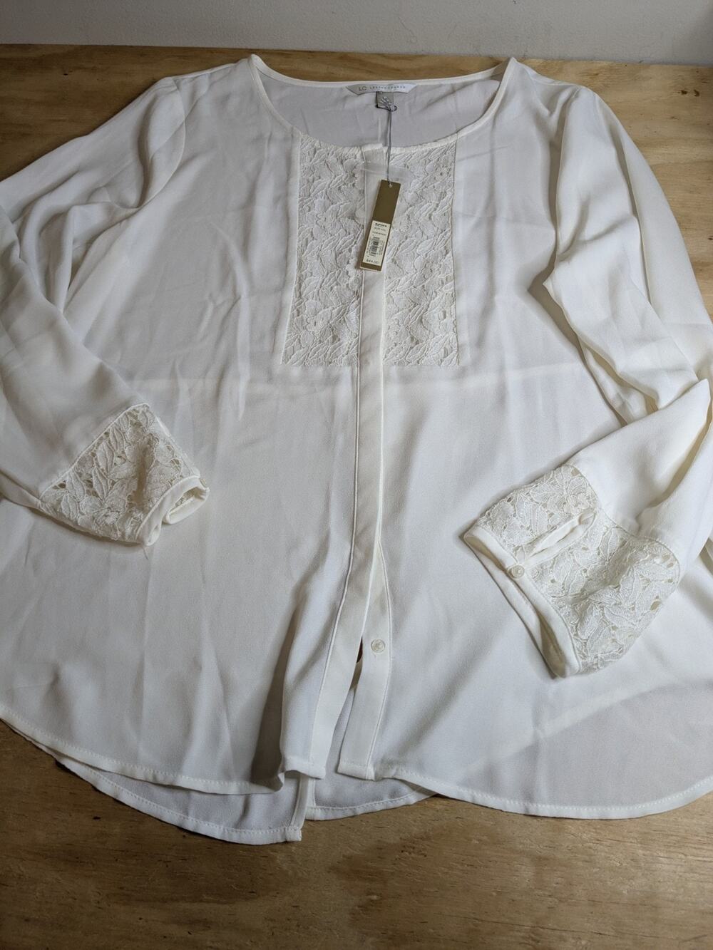 Lauren Conrad Women's Top Sz 2XL White Blouse Sheer Quarter Sleeve Lace Button